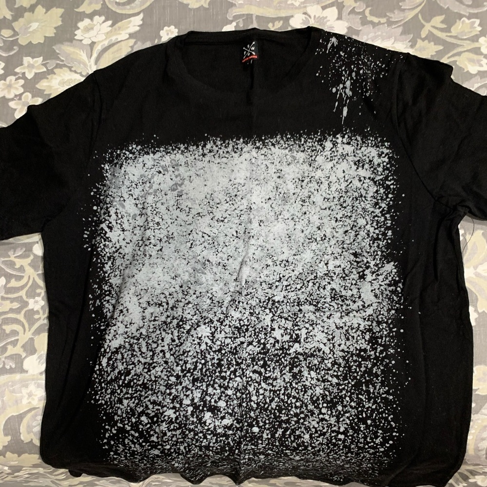 European black and gray paint splash T-shirt